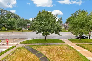 16317 Clifton Blvd, Oakwood, OH 44107 - Photo 2