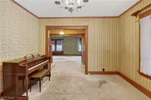 16317 Clifton Blvd, Oakwood, OH 44107 - Photo 10