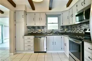 1382 Northfield, Mineral Ridge, OH 44440 - Photo 16