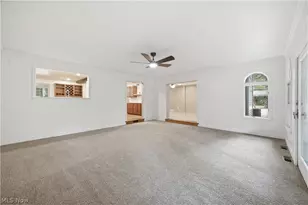 5683 Chestnut-Ridge Rd, Hubbard, OH 44425 - Photo 8
