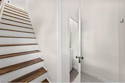 3301 Hancock Avenue #Up, Loveland, OH 44113 - Photo 4