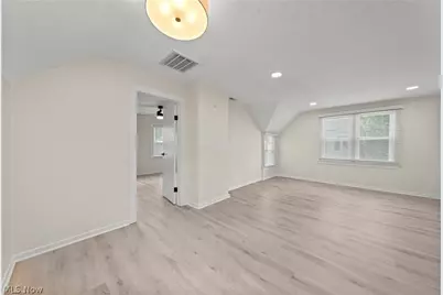 3301 Hancock Avenue #Up, Loveland, OH 44113 - Photo 18