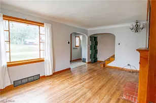 1410 Schneider St NE, Canton, OH 44721 - Photo 4