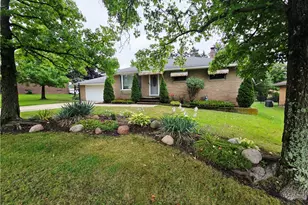185 Briarleigh Dr, Brunswick, OH 44212 - Photo 2