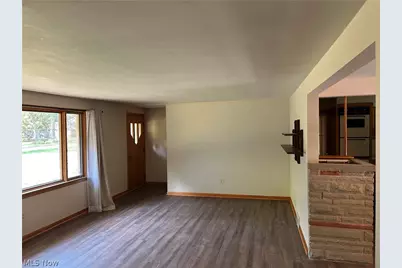 4384 Parkdale Avenue NW, Canton, OH 44718 - Photo 6