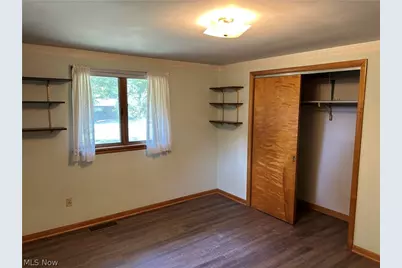 4384 Parkdale Avenue NW, Canton, OH 44718 - Photo 10