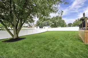 4202 Western Reserve Dr, Brunswick, OH 44212 - Photo 4