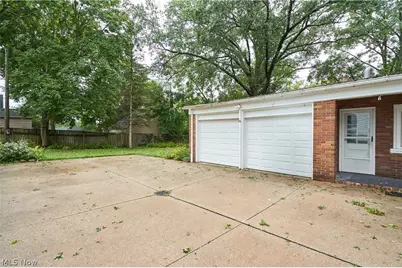 1296 Delia Avenue, Akron, OH 44320 - Photo 22