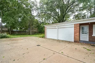 1296 Delia Ave, Akron, OH 44320 - Photo 22