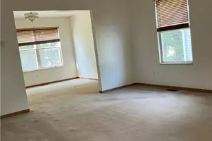 523 Broadway Ave, Youngstown, OH 44510 - Photo 4
