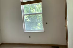 523 Broadway Ave, Youngstown, OH 44510 - Photo 16