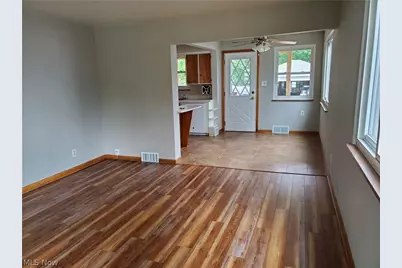 2562 3rd Street, Cuyahoga Falls, OH 44221 - Photo 6