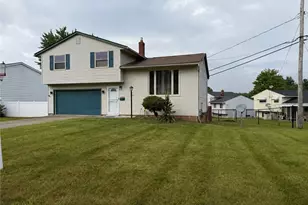 24881 Ridgeline Dr, Huber Heights, OH 44146 - Photo 2