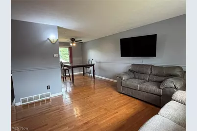 24881 Ridgeline Drive, Huber Heights, OH 44146 - Photo 4