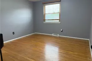 24881 Ridgeline Dr, Huber Heights, OH 44146 - Photo 12