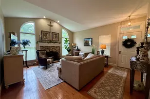 302 Wilcox Rd, Youngstown, OH 44515 - Photo 8