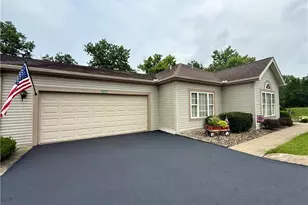 302 Wilcox Rd, Youngstown, OH 44515 - Photo 4