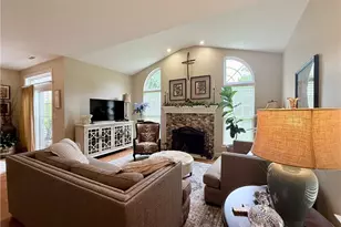 302 Wilcox Rd, Youngstown, OH 44515 - Photo 6