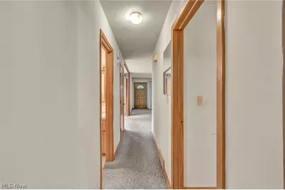 261 Fairmount Avenue, Barberton, OH 44203 - Photo 10