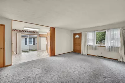 261 Fairmount Avenue, Barberton, OH 44203 - Photo 6