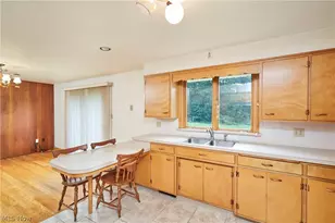 257 Fairview Ave, Doylestown, OH 44230 - Photo 6