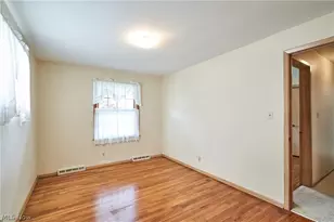 29581 Robert St, Wickliffe, OH 44092 - Photo 16