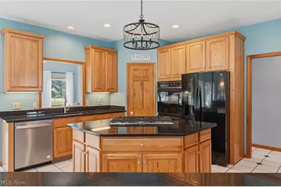 46787 Middle Ridge Road, Amherst, OH 44001 - Photo 10