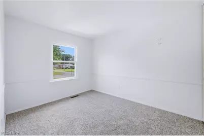 378 Dehoff Drive, Youngstown, OH 44515 - Photo 20