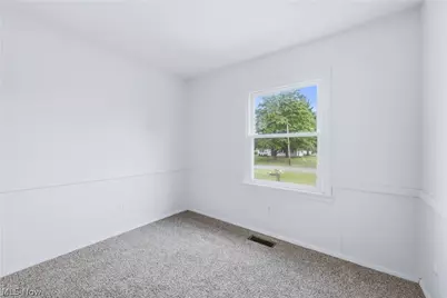 378 Dehoff Drive, Youngstown, OH 44515 - Photo 18
