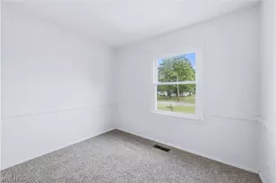 378 Dehoff Dr, Youngstown, OH 44515 - Photo 18