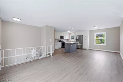 378 Dehoff Drive, Youngstown, OH 44515 - Photo 10