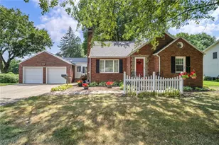 514 Everhard Rd SW, North Canton, OH 44709 - Photo 2
