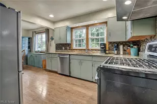 514 Everhard Rd SW, North Canton, OH 44709 - Photo 6