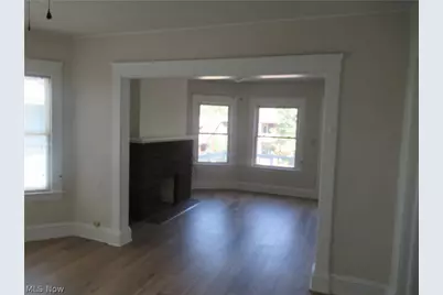 1518 Ridgewood Avenue #Upstairs, Oakwood, OH 44107 - Photo 6