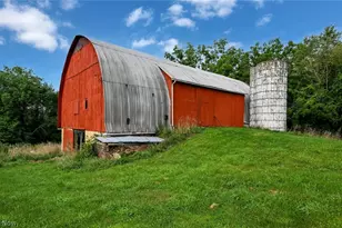 4429 Deerfield Ave NW, North Lawrence, OH 44666 - Photo 8