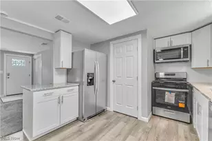 9236 Root Dr, Streetsboro, OH 44241 - Photo 12