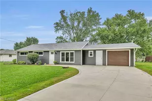 9236 Root Dr, Streetsboro, OH 44241 - Photo 2
