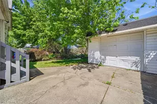 15901 Pythias Ave, Loveland, OH 44110 - Photo 6