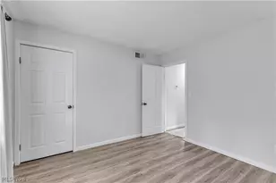 736 Hogue Ave, Akron, OH 44310 - Photo 10