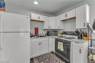 736 Hogue Ave, Akron, OH 44310 - Photo 16
