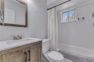 736 Hogue Ave, Akron, OH 44310 - Photo 14