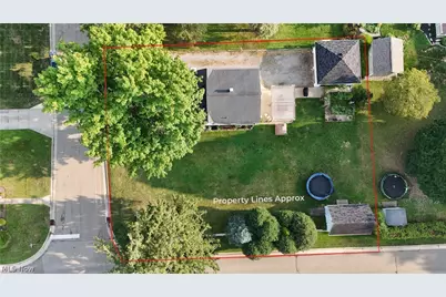 1283 Lipton Avenue SW, North Canton, OH 44720 - Photo 2