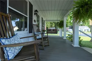 1283 Lipton Ave SW, North Canton, OH 44720 - Photo 4