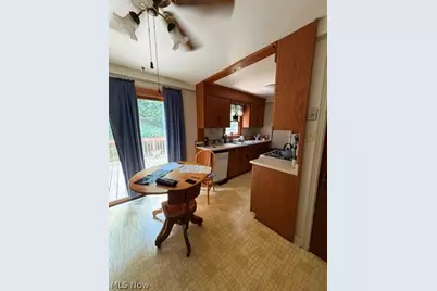 2090 Norwood Boulevard, Zanesville, OH 43701 - Photo 6