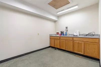 1235 E Tallmadge Avenue, Akron, OH 44310 - Photo 26