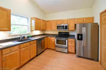 3108 Vermont Place, Green, OH 44312 - Photo 20