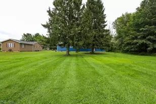 6781 Peck Rd, Ravenna, OH 44266 - Photo 8