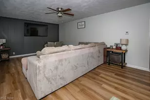 6781 Peck Rd, Ravenna, OH 44266 - Photo 10