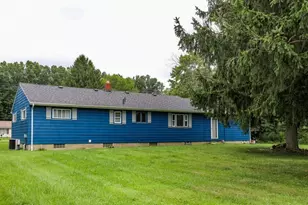 6781 Peck Rd, Ravenna, OH 44266 - Photo 10