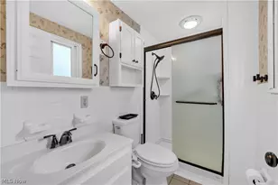 244 Georgia Ave, Elyria, OH 44035 - Photo 34